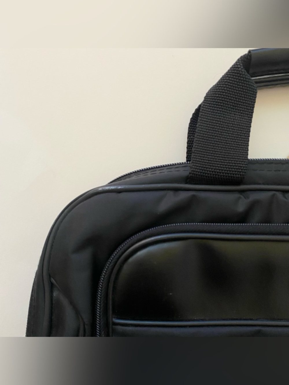 SAMSONITE Short Handle Laptop Bag Case - 15-16” - Picture 5 of 16